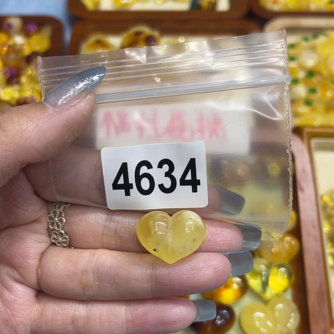 琥珀颈饰未镶嵌亲亲