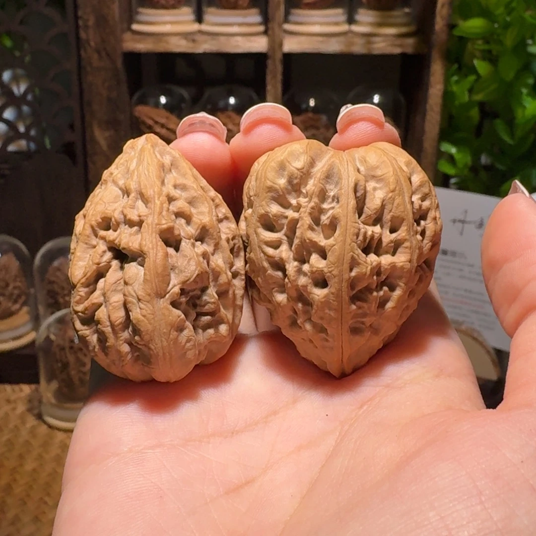 文玩核桃把件爱心蚂蚁塔