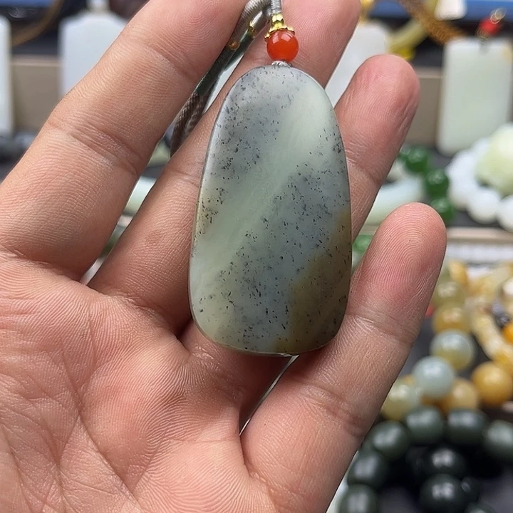 和田玉吊坠(不含链)未镶嵌烟****y
