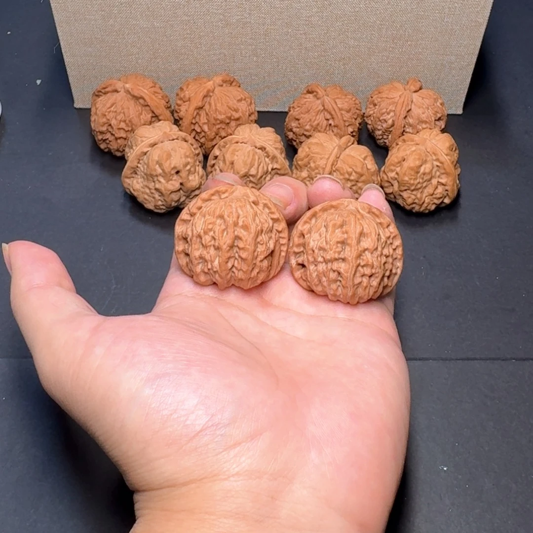 文玩核桃把件40白狮子全品