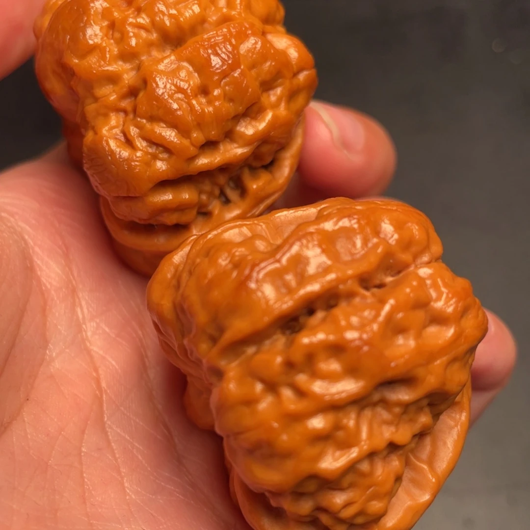 文玩核桃吊坠秦岭野生文玩核桃