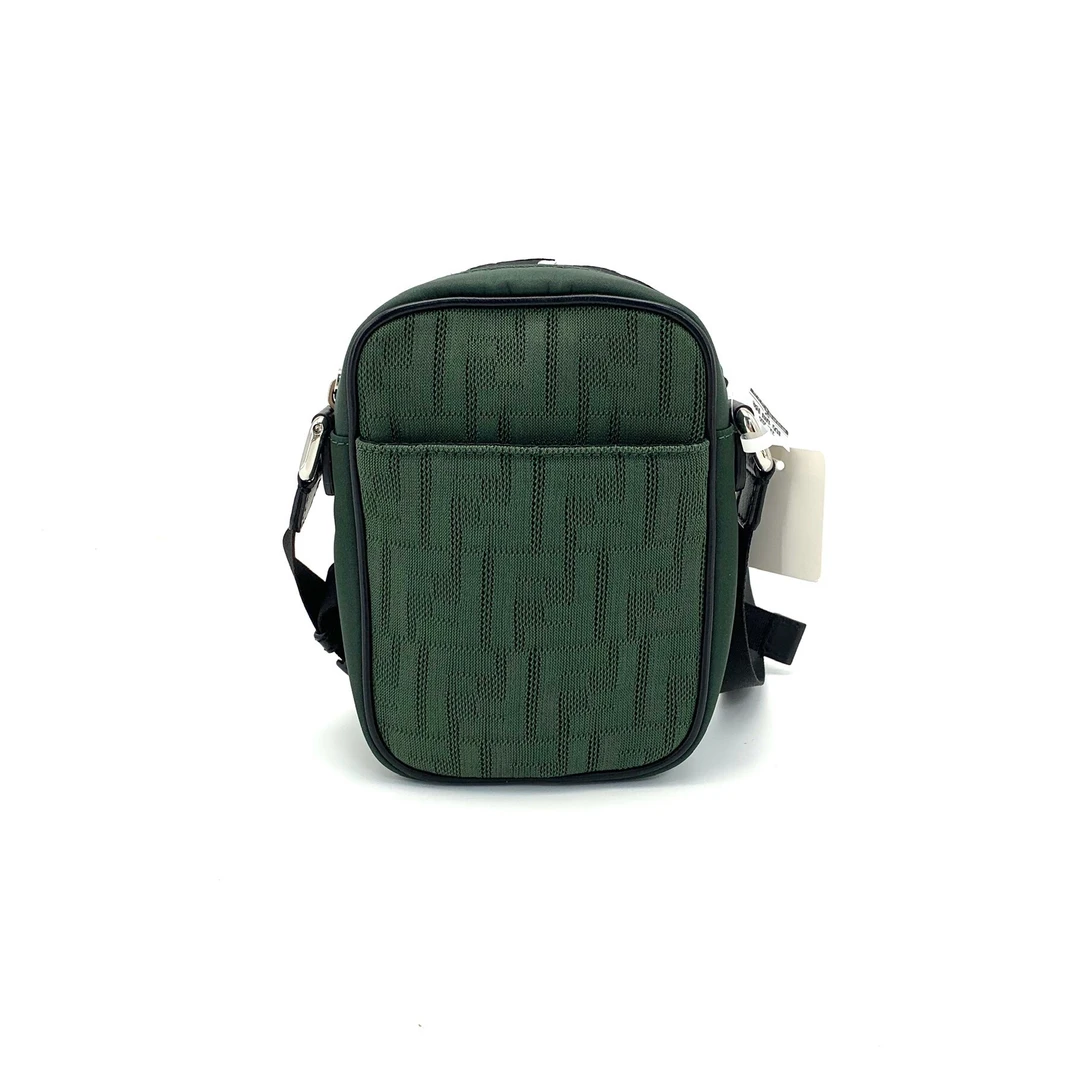 95新 FENDI/芬迪 Fendi双F竖版帆布相机包 尺寸13/18