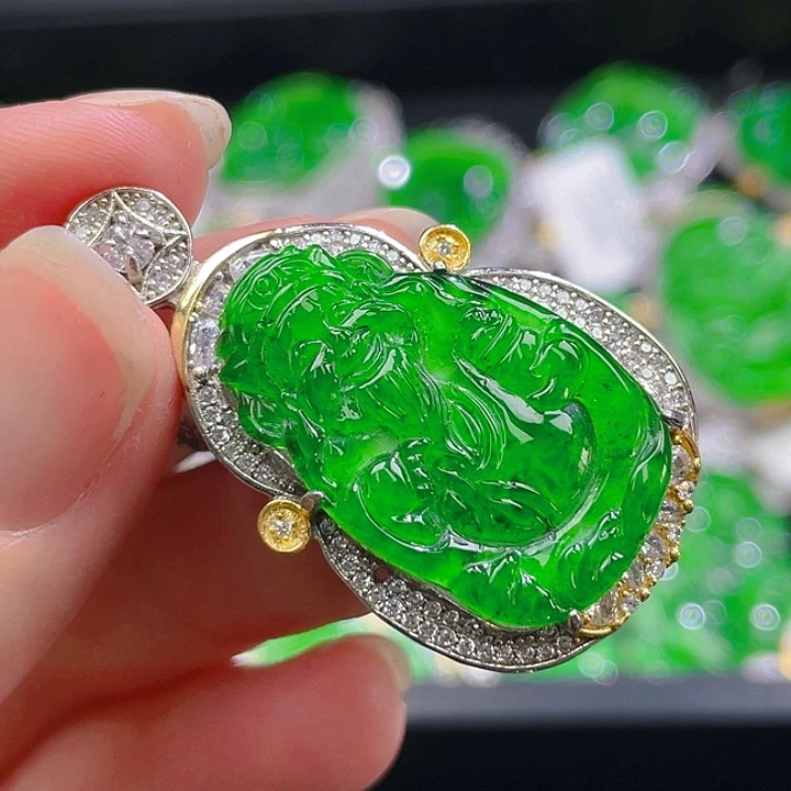 翡翠颈饰未镶嵌2，