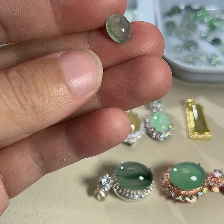 翡翠裸石缅料A货翡翠