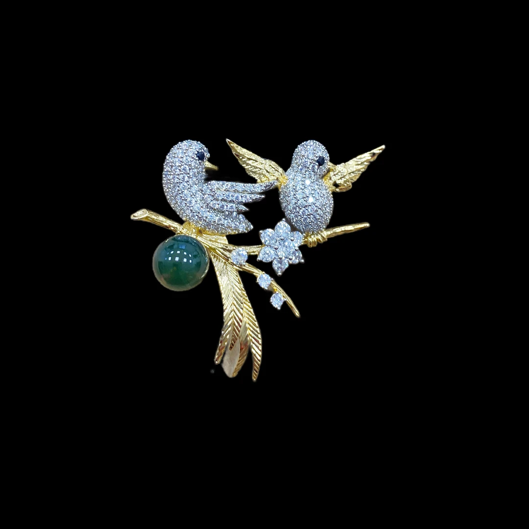 V9914蓝珀胸针孤品