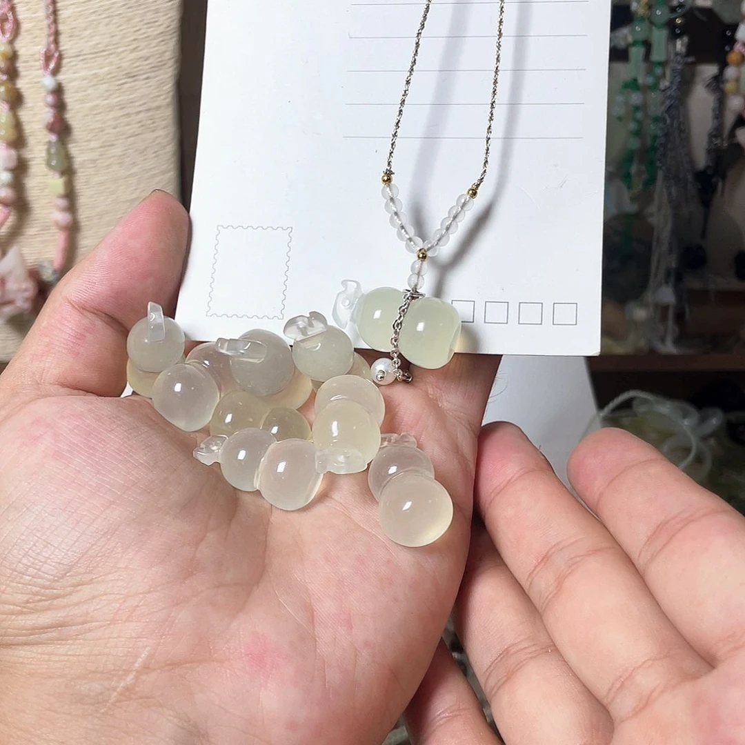 蛇纹石玉合金颈饰