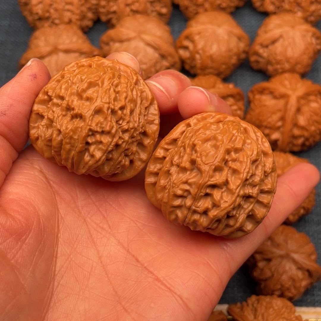 文玩核桃把件39白狮子