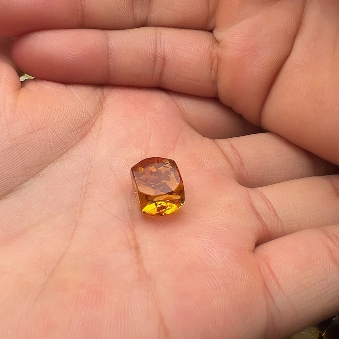 琥珀（花珀）颈饰未镶嵌花珀方块提溜吊坠（打孔不退换）