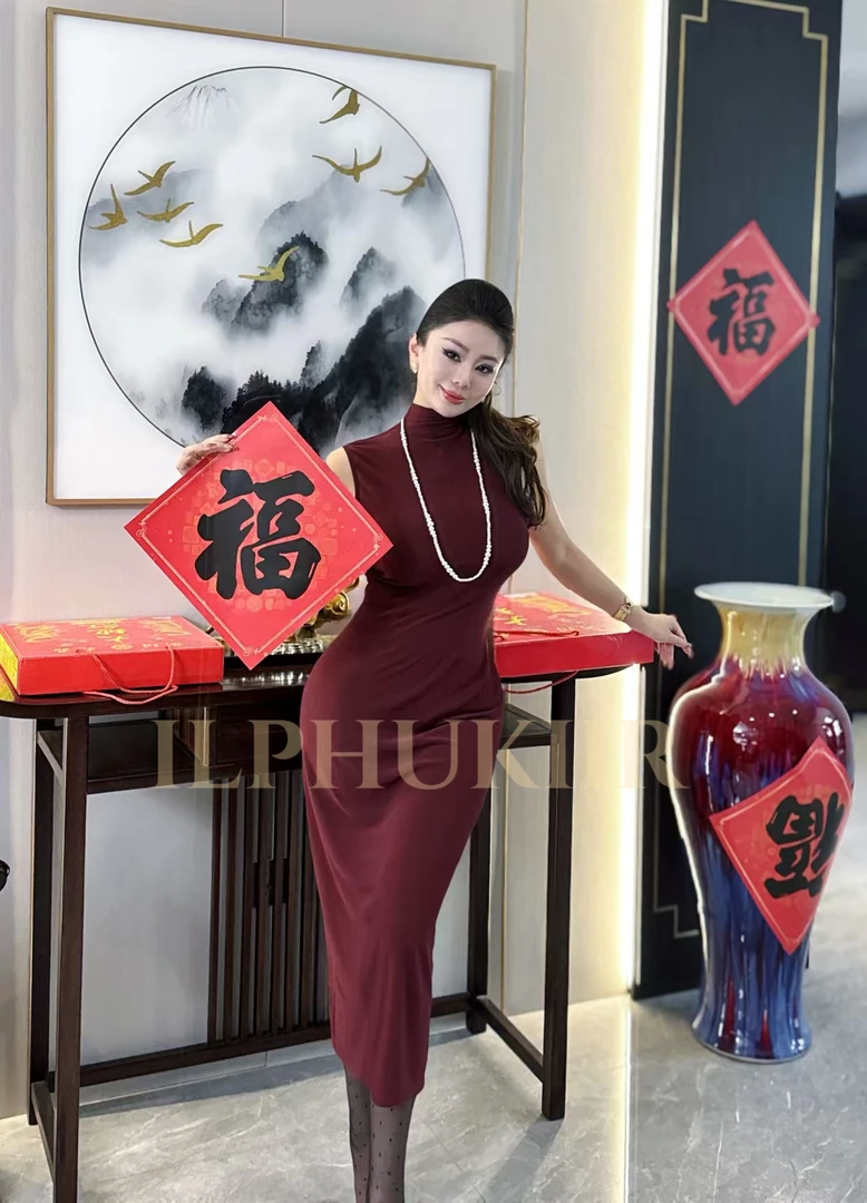 ILPHUKIIR 【万物生】针织后背镂空收腰气质四季款连衣裙