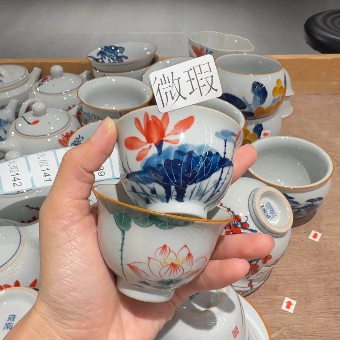 釉下手绘茶具微瑕