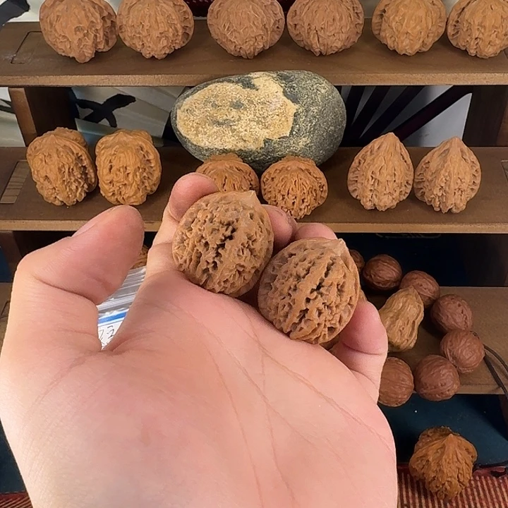 吊坠文玩核桃野生荔枝纹