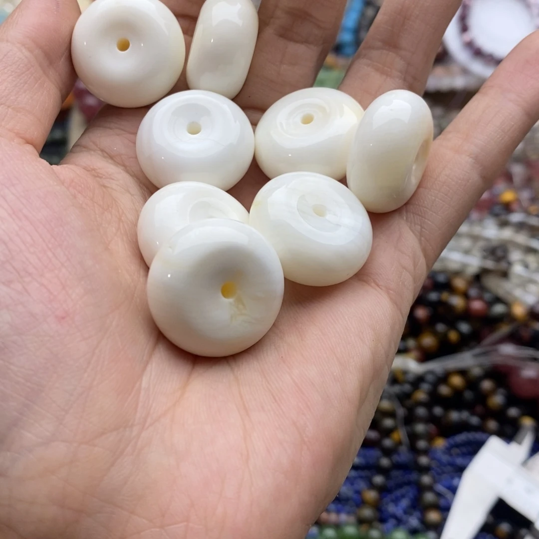 玛瑙/玉髓未镶嵌珠宝半成品一个天然12×23mm车贝壳面包圈