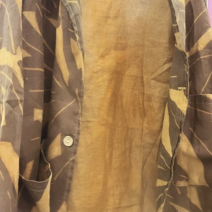 果***果黄色花西服不退不换