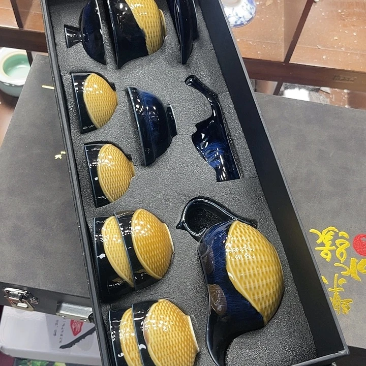 孤品茶具。