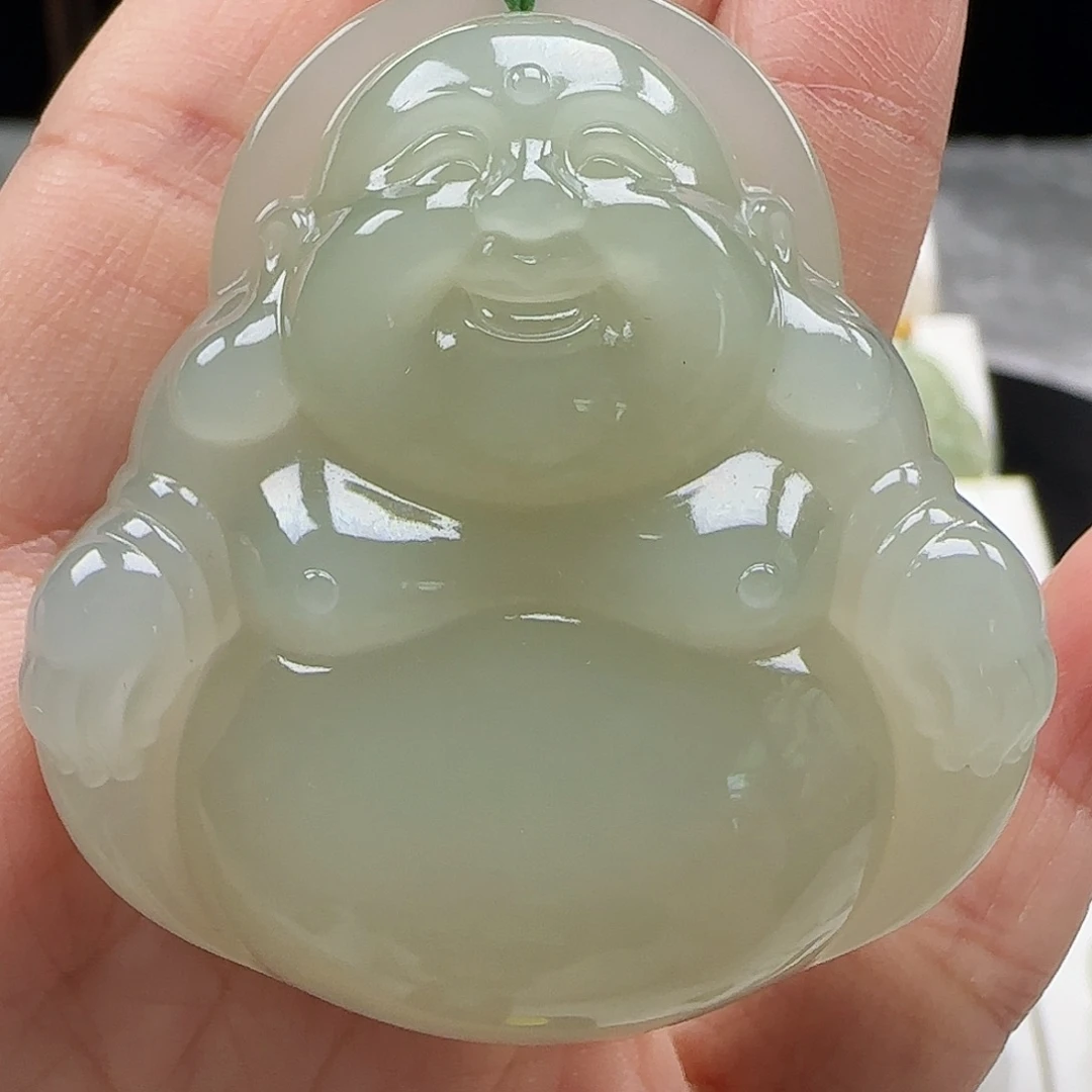 和田玉足金镶嵌颈饰