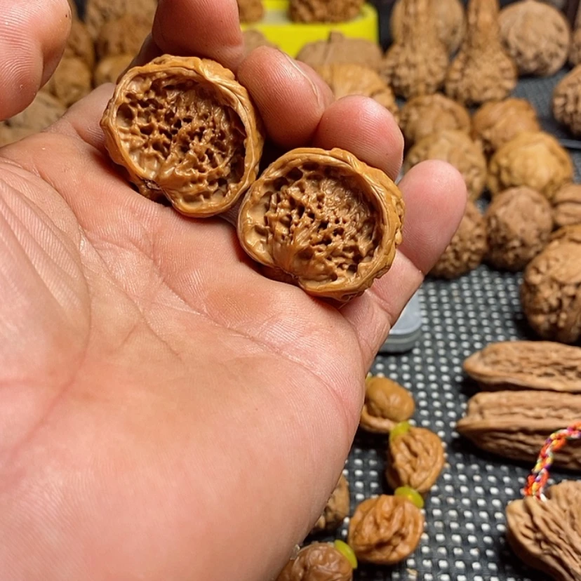 【闪购商品】吊坠文玩核桃?