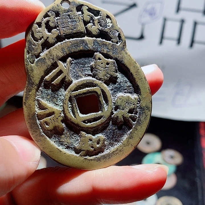 小陈小陈  手机挂件工艺品  221