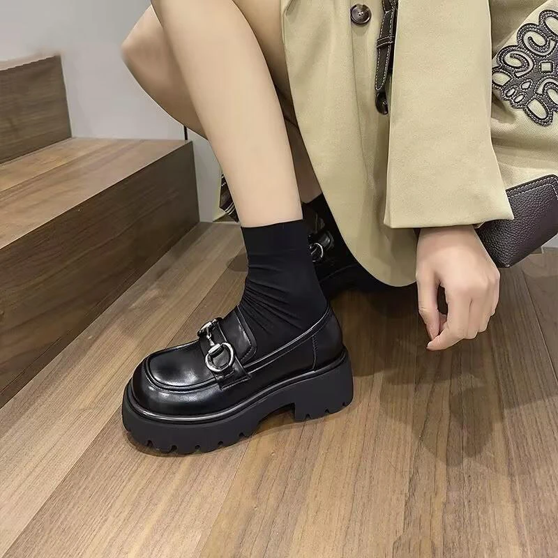 春季新款金属扣乐福厚底小皮鞋女
