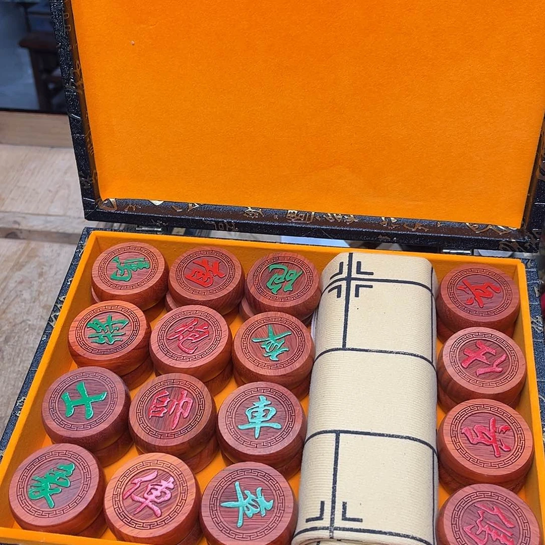 大叶紫檀（黑酸枝木类）