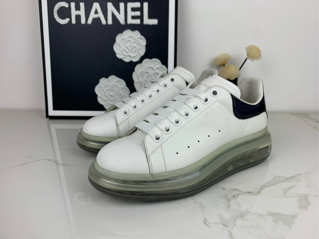 99新 Alexander McQueen/亚历山大·麦昆 气垫小白鞋 39码/jm00083