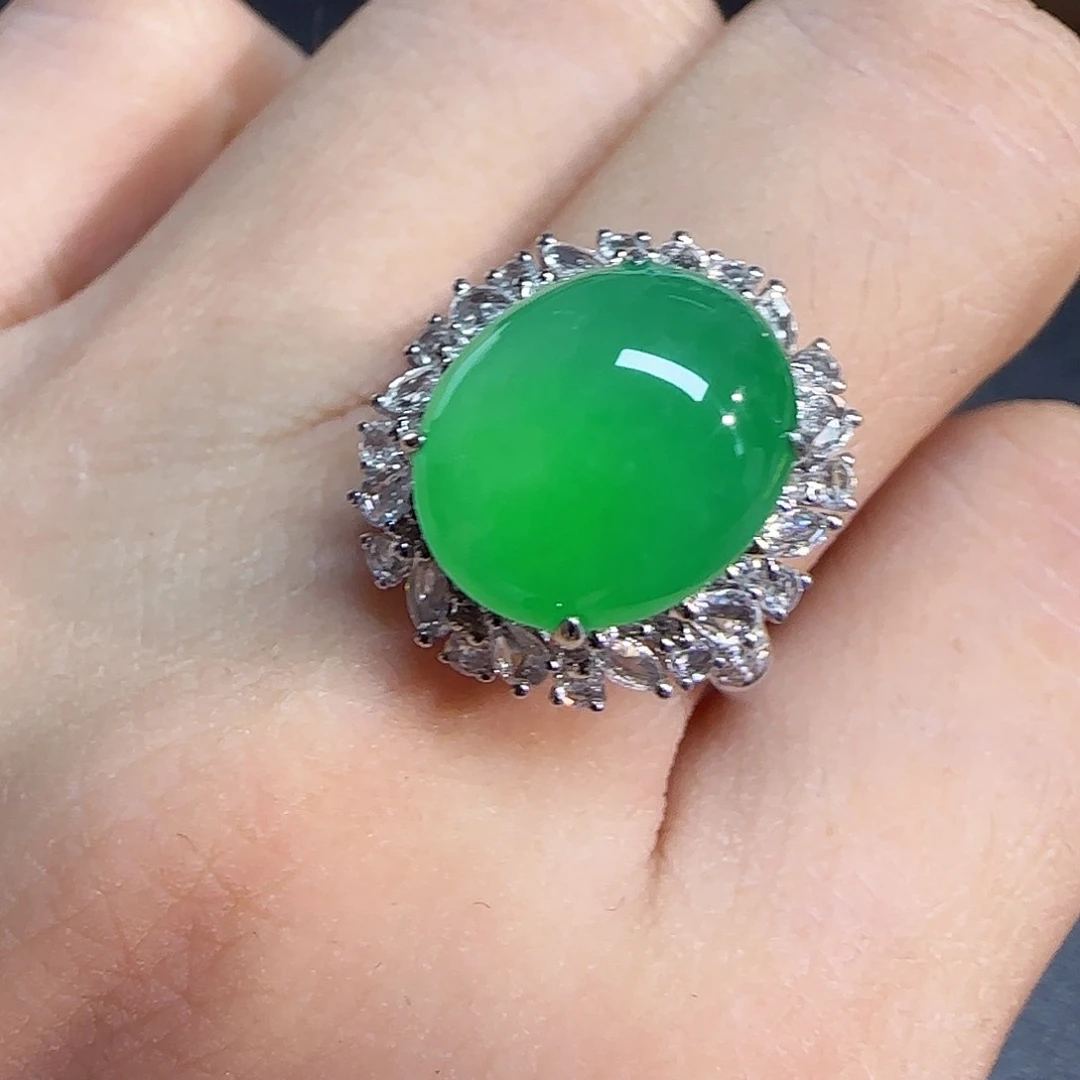 翡翠戒指18K金镶嵌戒指