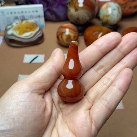未镶嵌玛瑙/玉髓珠宝奇石