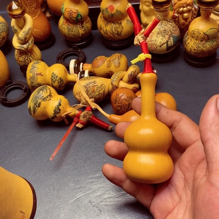 薄***林有机玻璃精品品牌设计理念