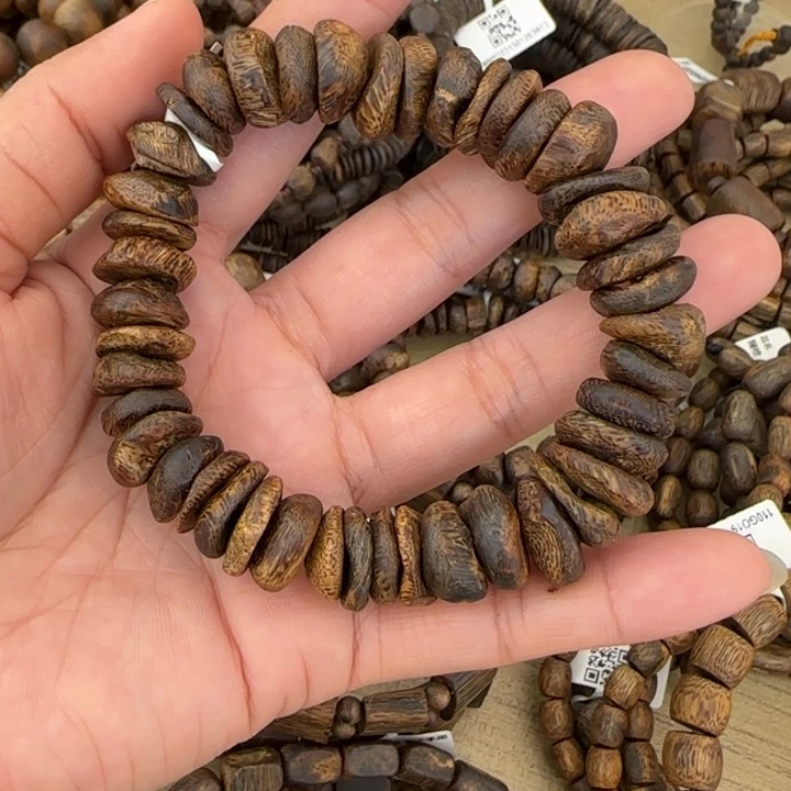 沉香手串孤***赏陆河多样性发货一条卡13-19克