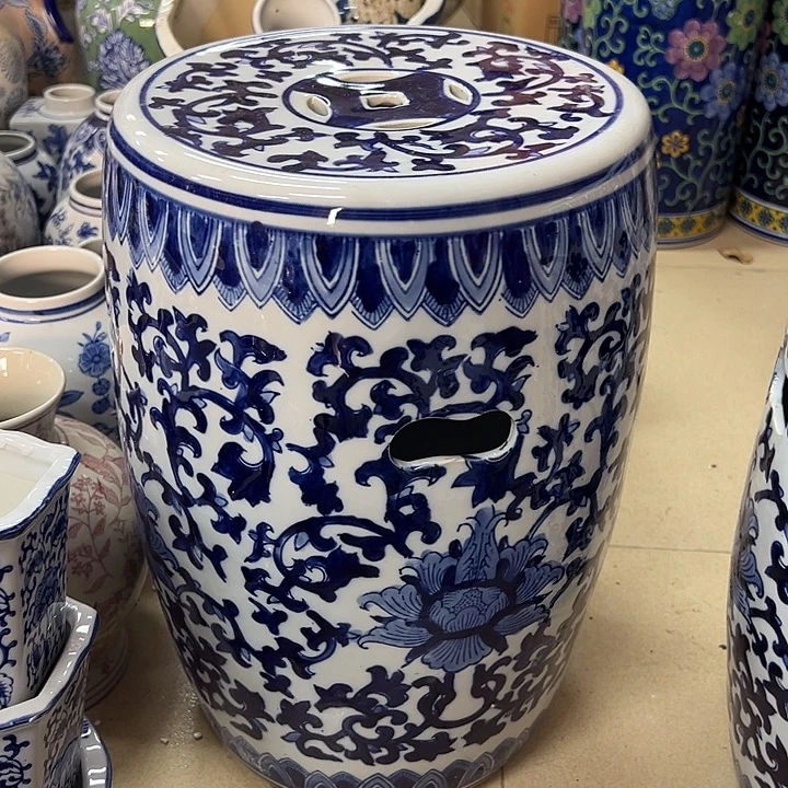 瓷片微瑕陶罐。。。。。。。。。。。