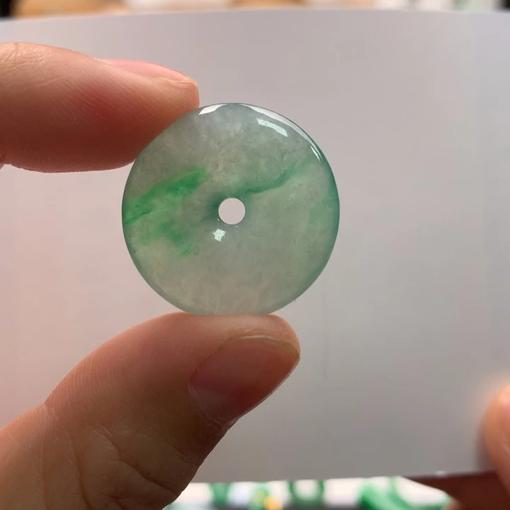 吊坠(不含链)未镶嵌翡翠天然缅甸A货翡翠