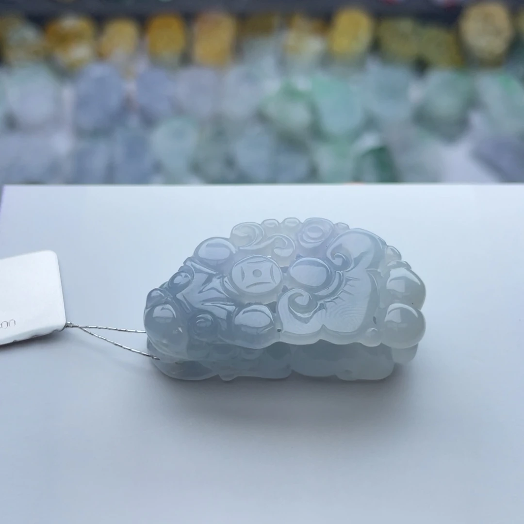 翡翠颈饰未镶嵌貔貅