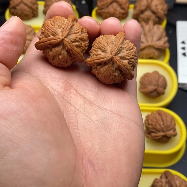 把件文玩核桃35白奔