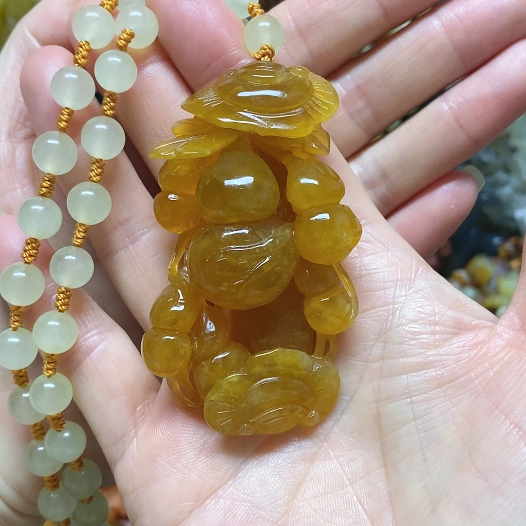 岫玉未镶嵌吊坠(赠链)