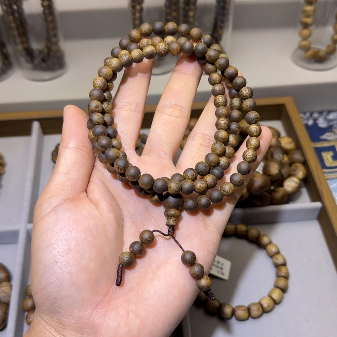 正***确沉香碎屑沉香海南乌身白棋沉水浮0.7多圈23+