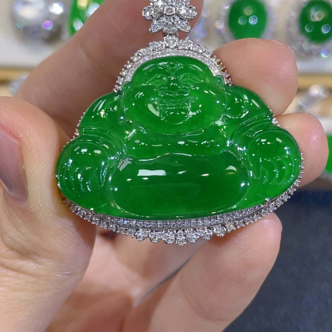翡翠18K金镶嵌颈饰