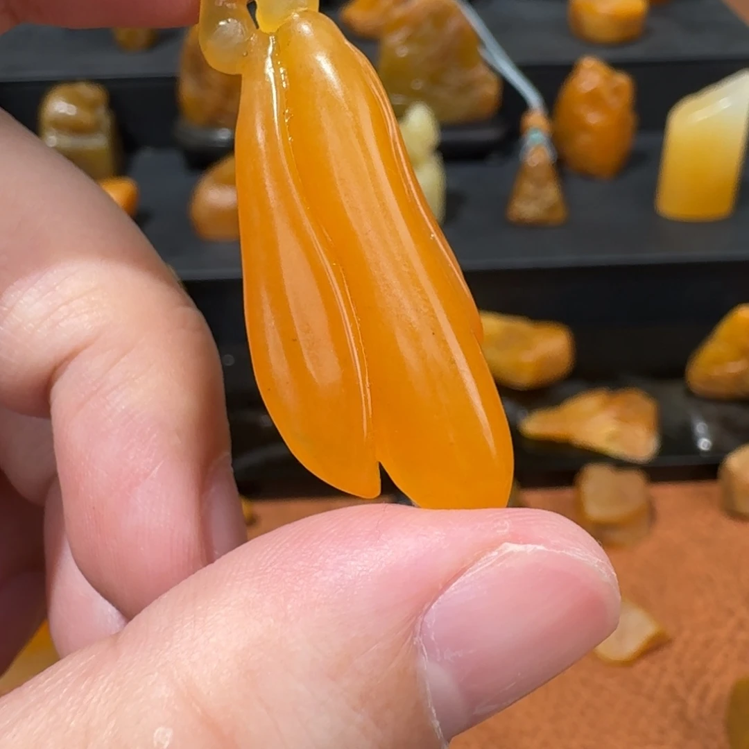 凡***子印石寿山石田黄挂坠