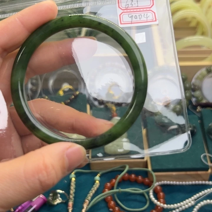 和田玉手镯未镶嵌63.1圈围9004