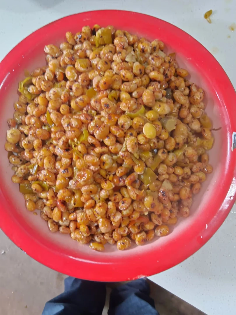 信阳 苏河 辣椒炒黄豆  农家味道