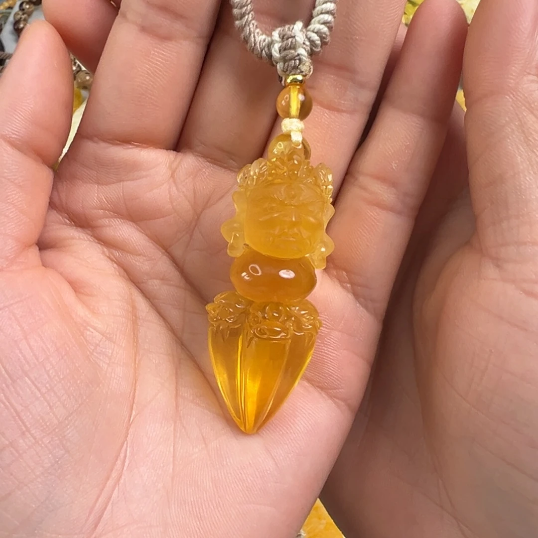 琥珀未镶嵌裸石琥珀