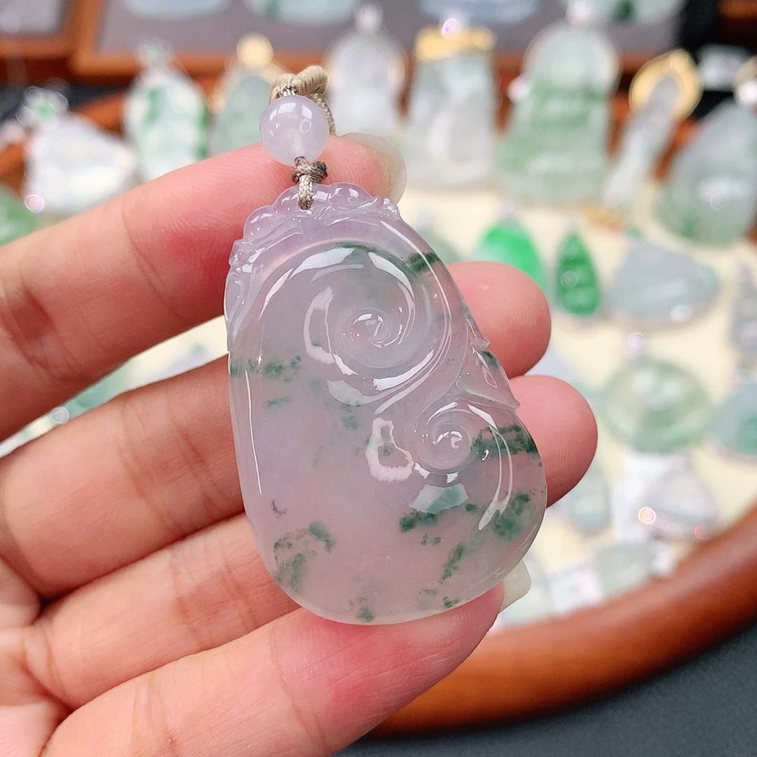 颈饰未镶嵌翡翠如意