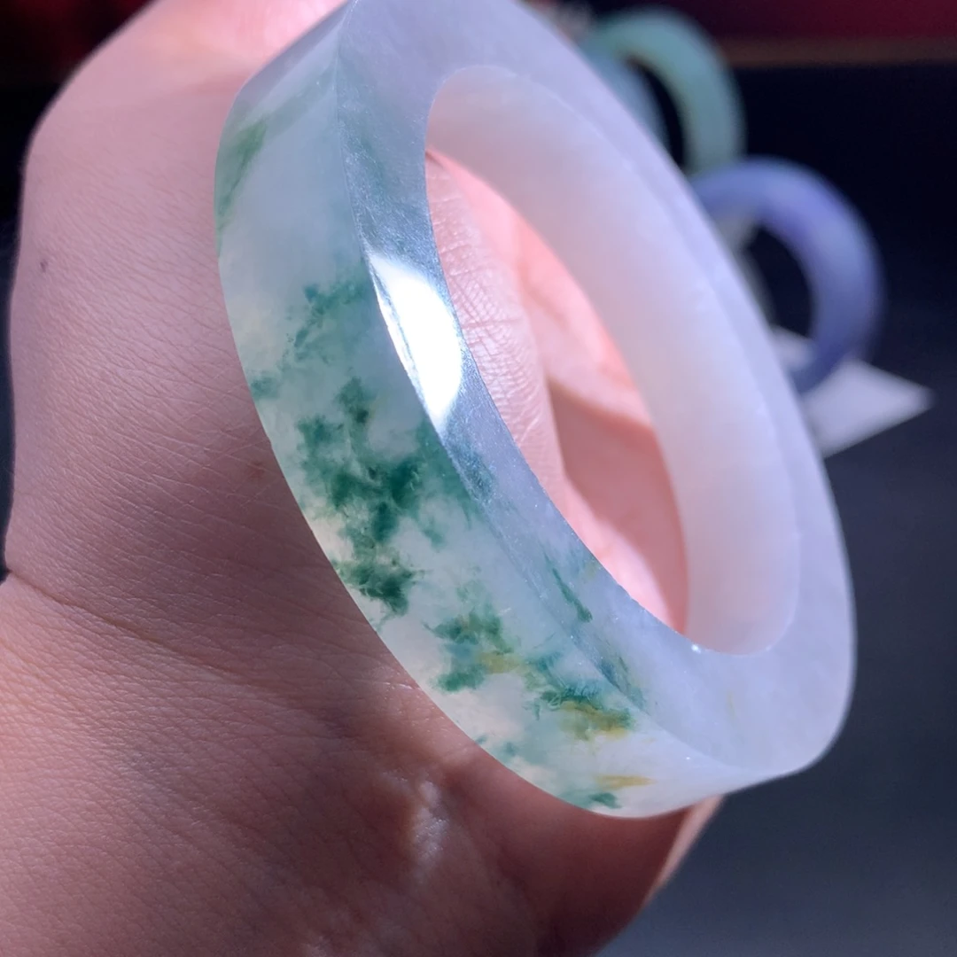 定制翡翠未镶嵌翡翠手镯
