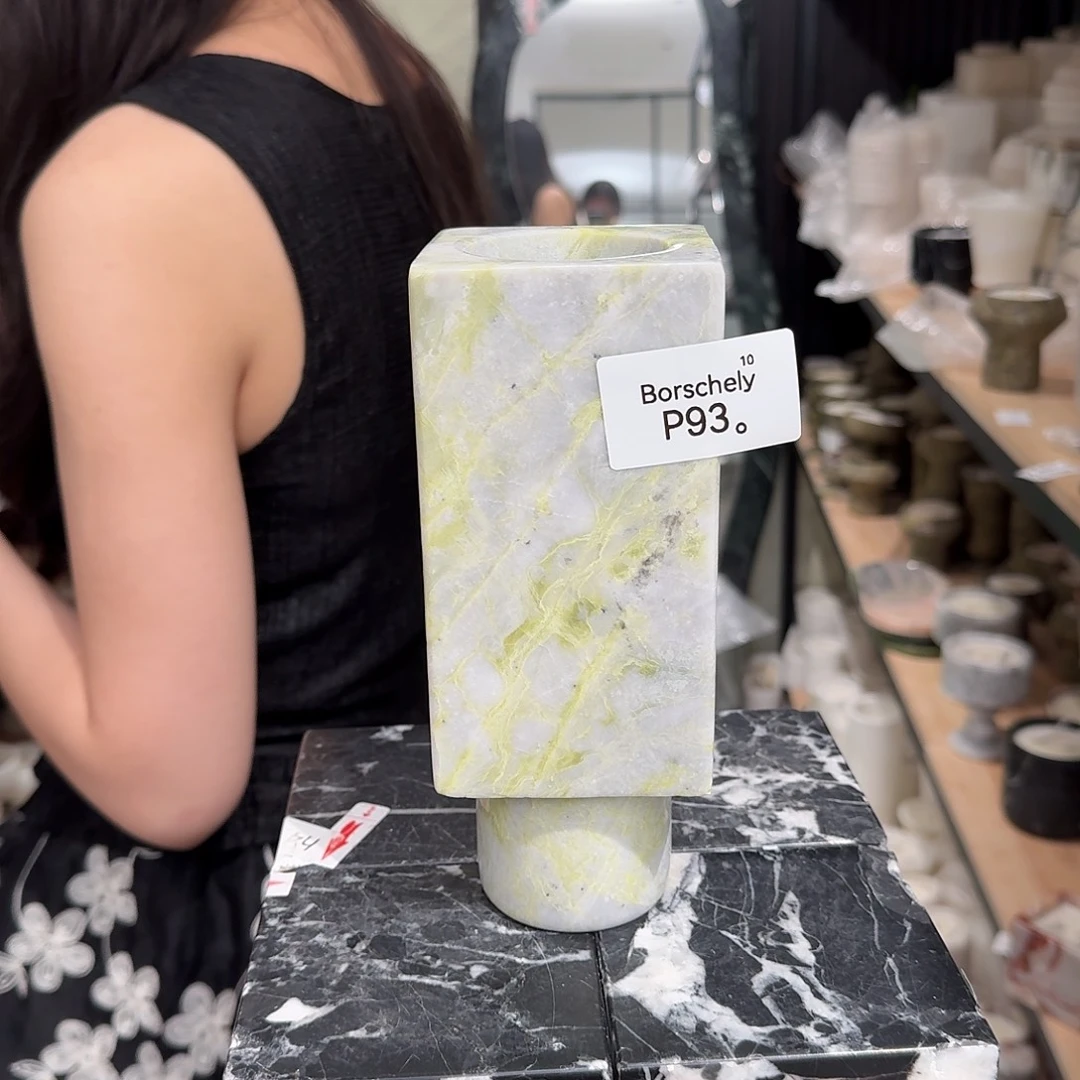大理石P93。 小磕。