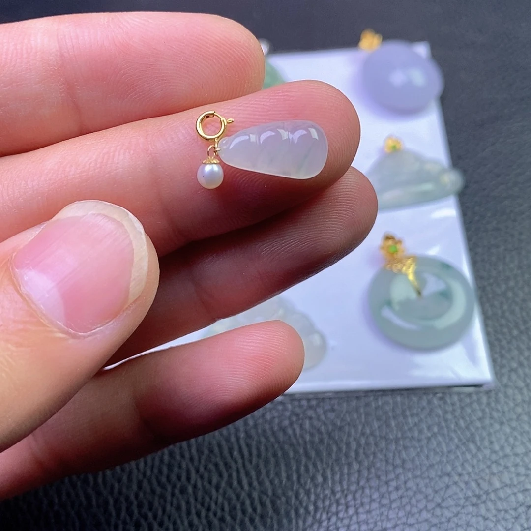 翡翠18K金镶嵌吊坠(不含链)