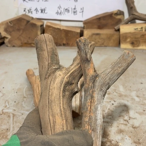 大果紫檀（缅甸花梨）泓****刻