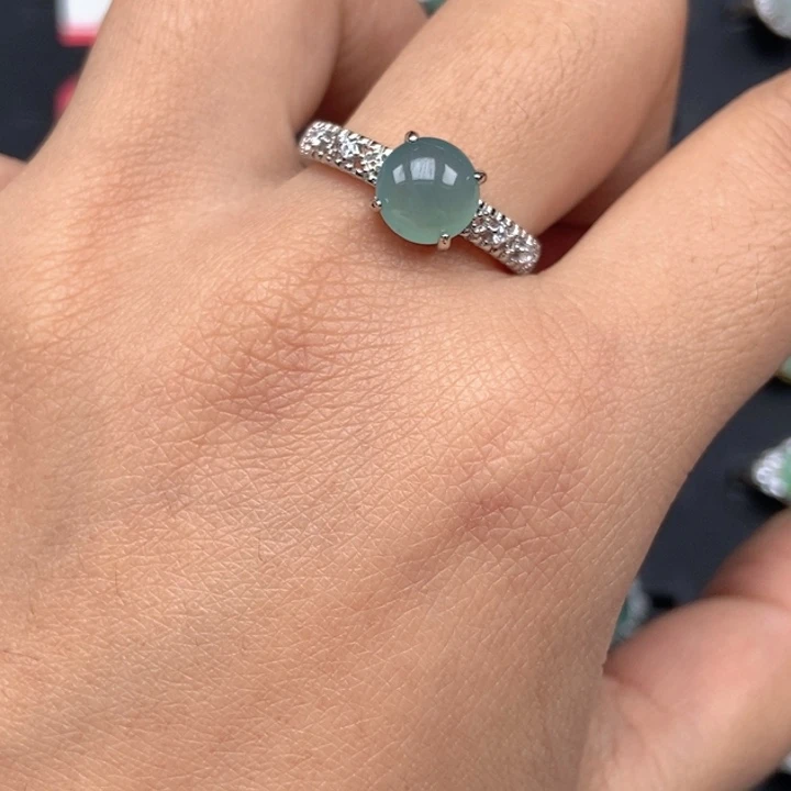 翡翠未镶嵌戒指戒指