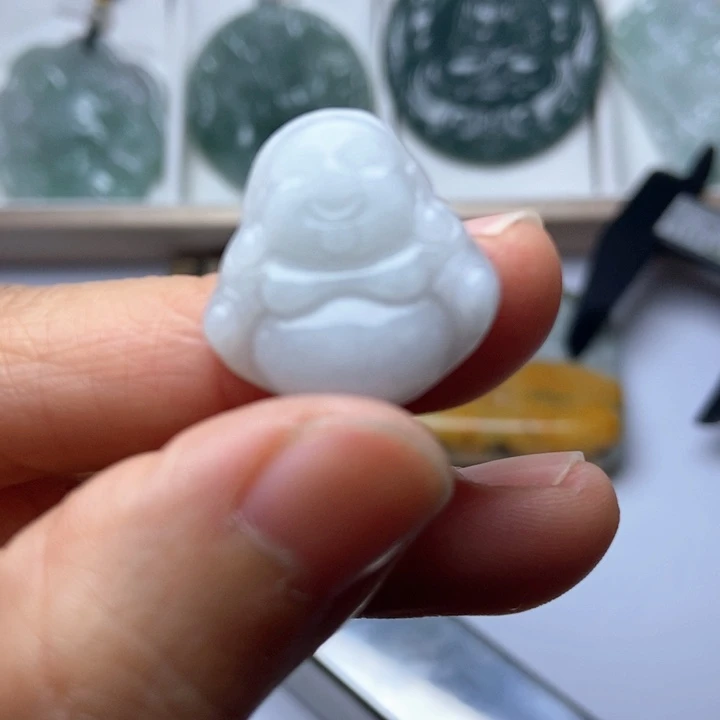 翡翠未镶嵌挂件翡翠