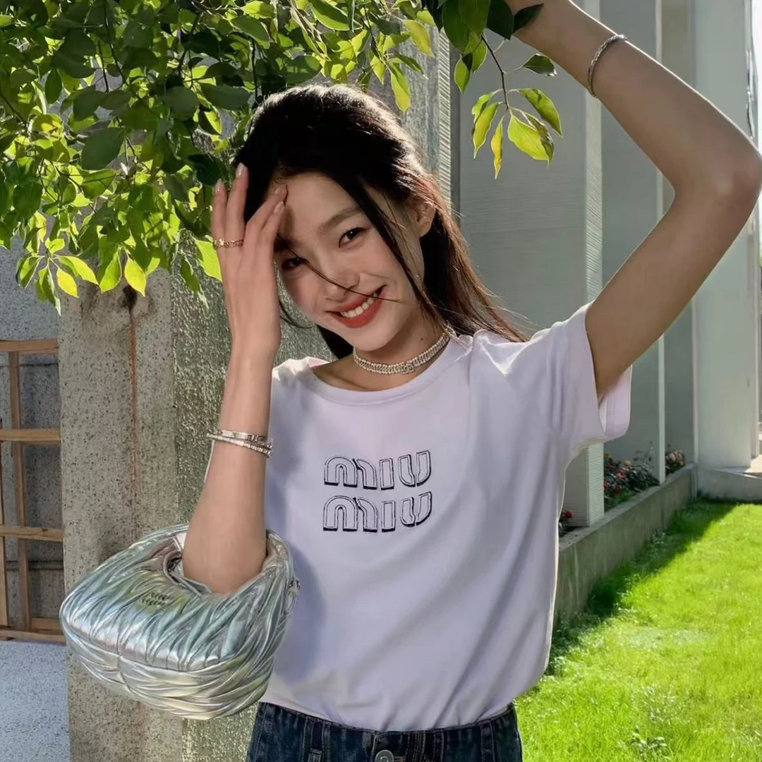 未使用 MIU MIU/缪缪 yyy 白色刺绣logo短袖 S码/ 609547