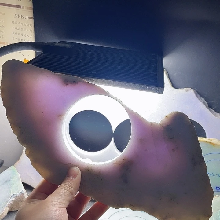 翡翠挂件未镶嵌毛料56