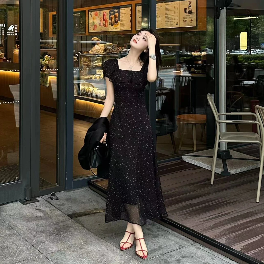 【现货】方领碎花连衣裙夏季女款2025高端气质收腰爆款新款名媛裙子