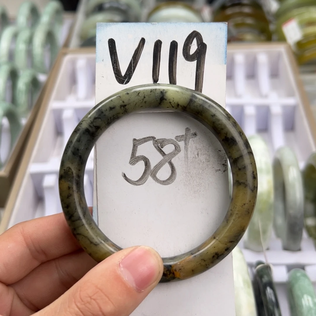 岫玉手镯未镶嵌天然岫玉微瑕